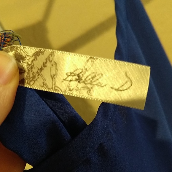 Bella D dark blue spaghetti strap tank top - Picture 2 of 6